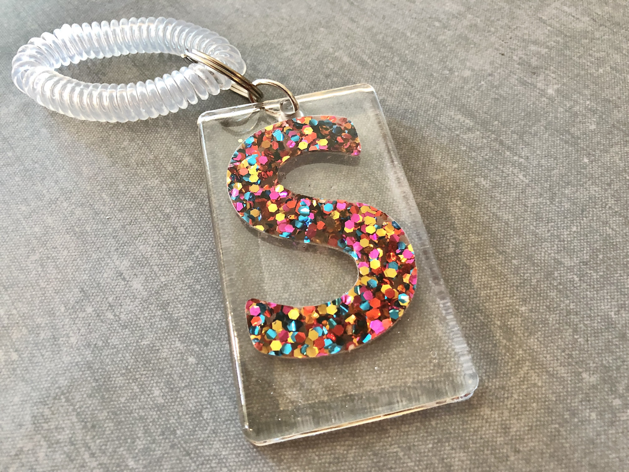 DIY Resin Keychains Make Great Handmade Gifts - Mod Podge Rocks