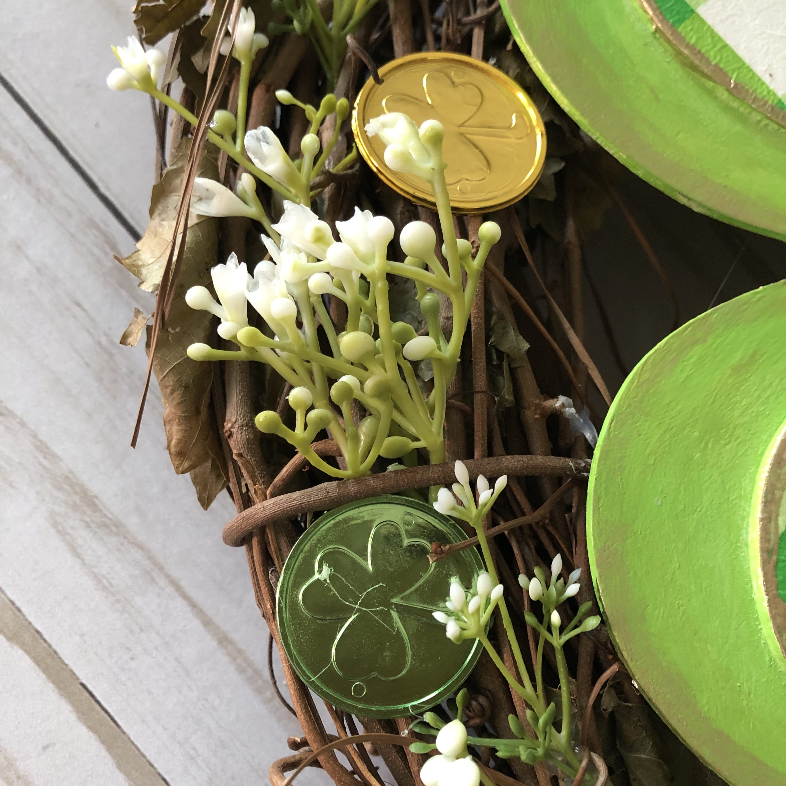 Back to School Wreath with Felt and Dollar Bin Items - CATHIE FILIAN's  Handmade Happy Hour