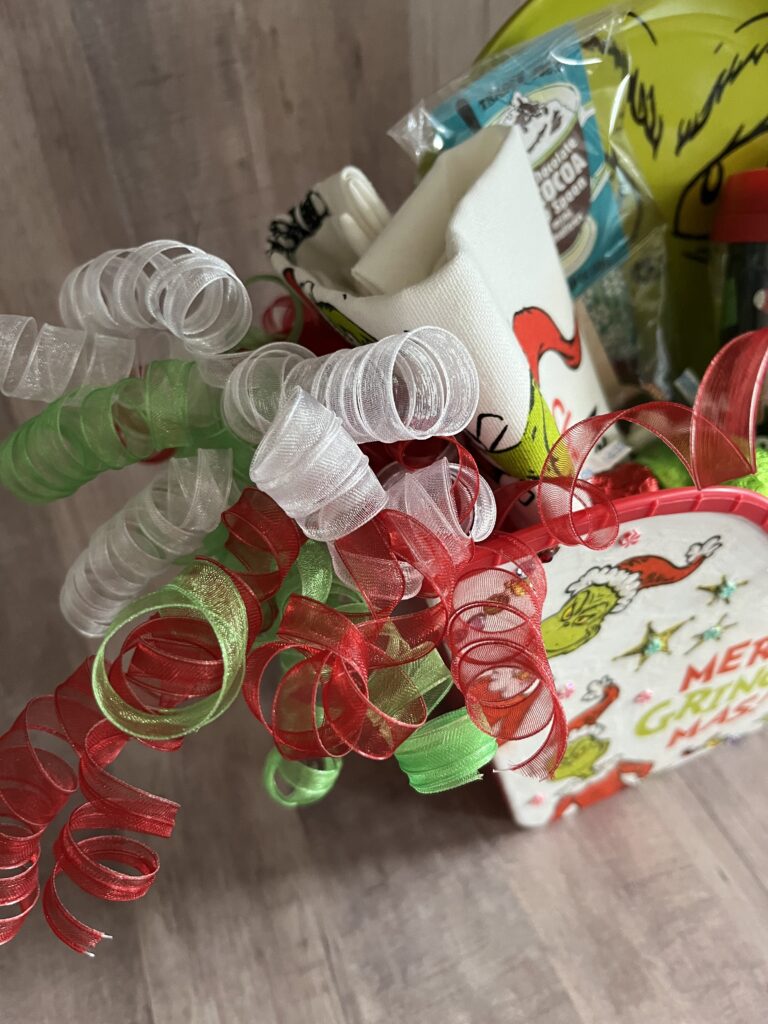 Grinch Dollar Tree Hot Cocoa Gift Basket with Napkin Decoupage - CATHIE ...